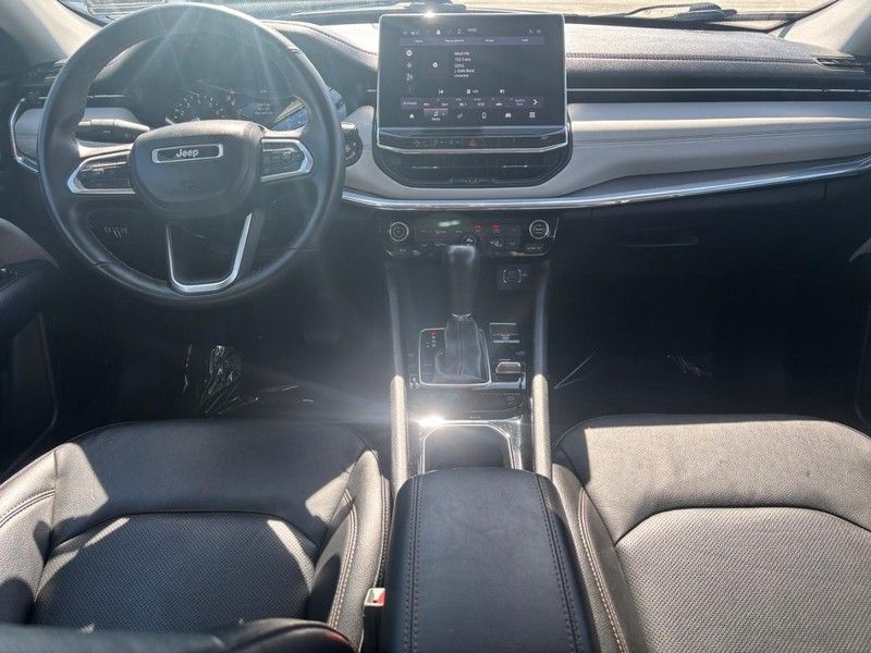 2022 Jeep Compass Limited photo 13