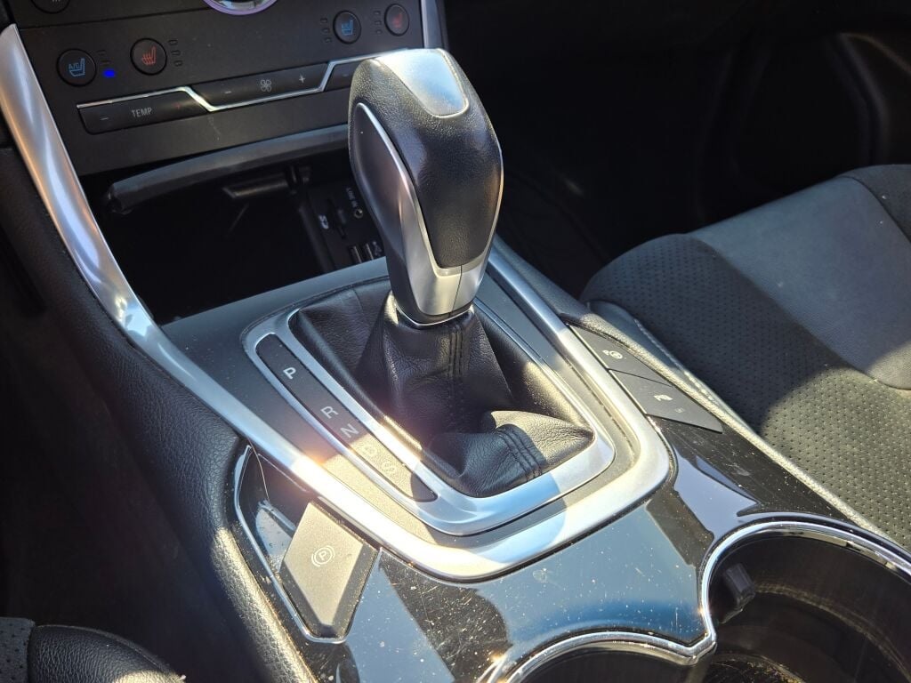 2015 Ford Edge Sport photo 23