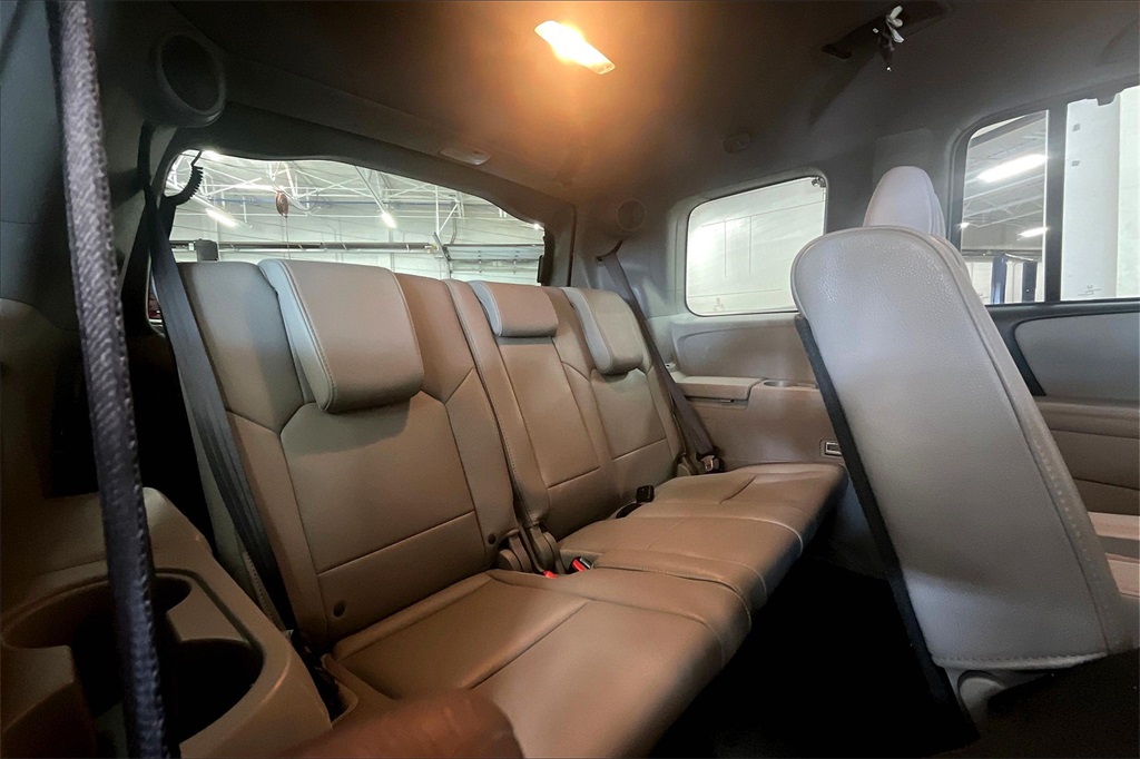 2013 Honda Pilot Touring photo 26