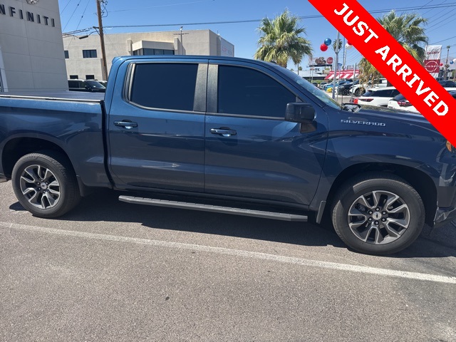 2019 Chevrolet Silverado 1500 RST photo 3