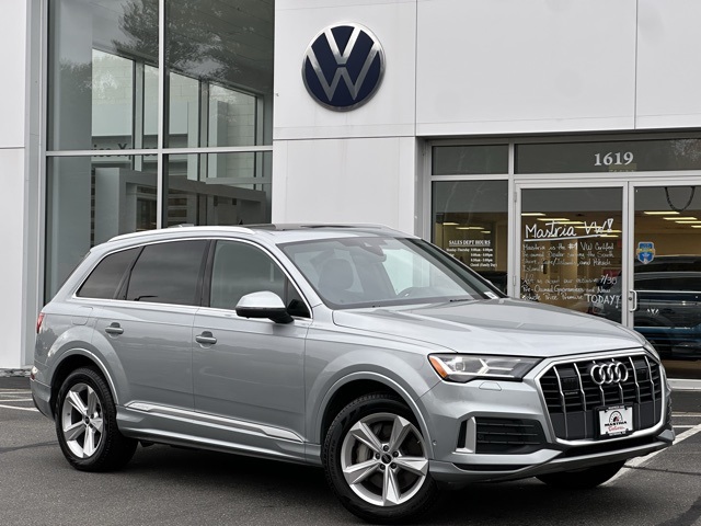 2023 Audi Q7 Premium's photo