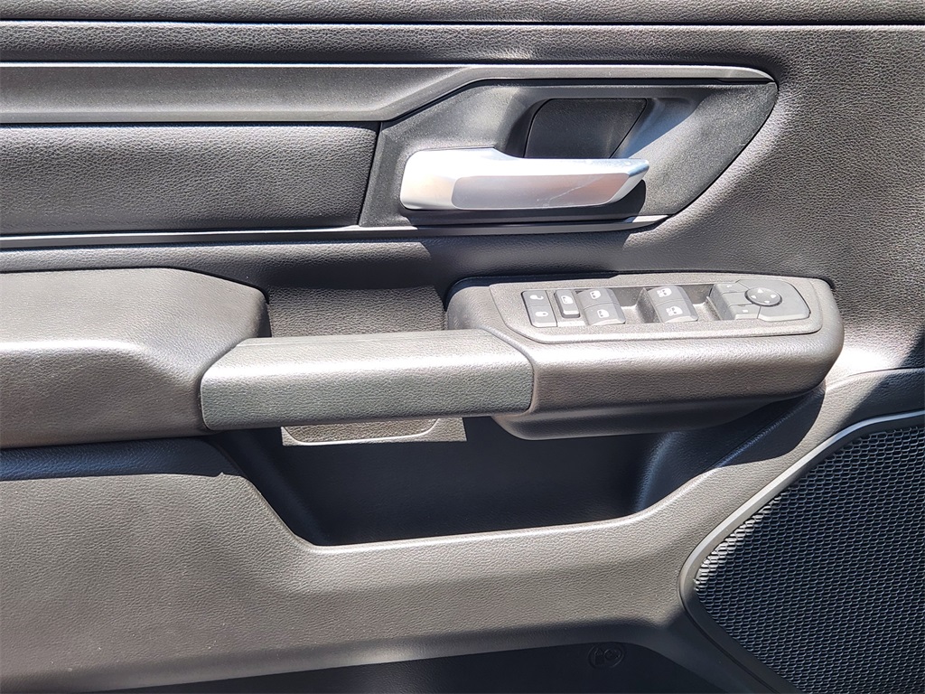 2026 Ram 1500 Warlock photo 16