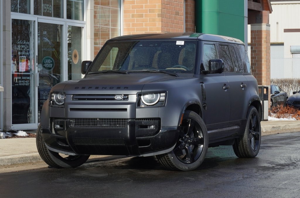 2026 Land Rover Defender X-Dynamic SE's photo