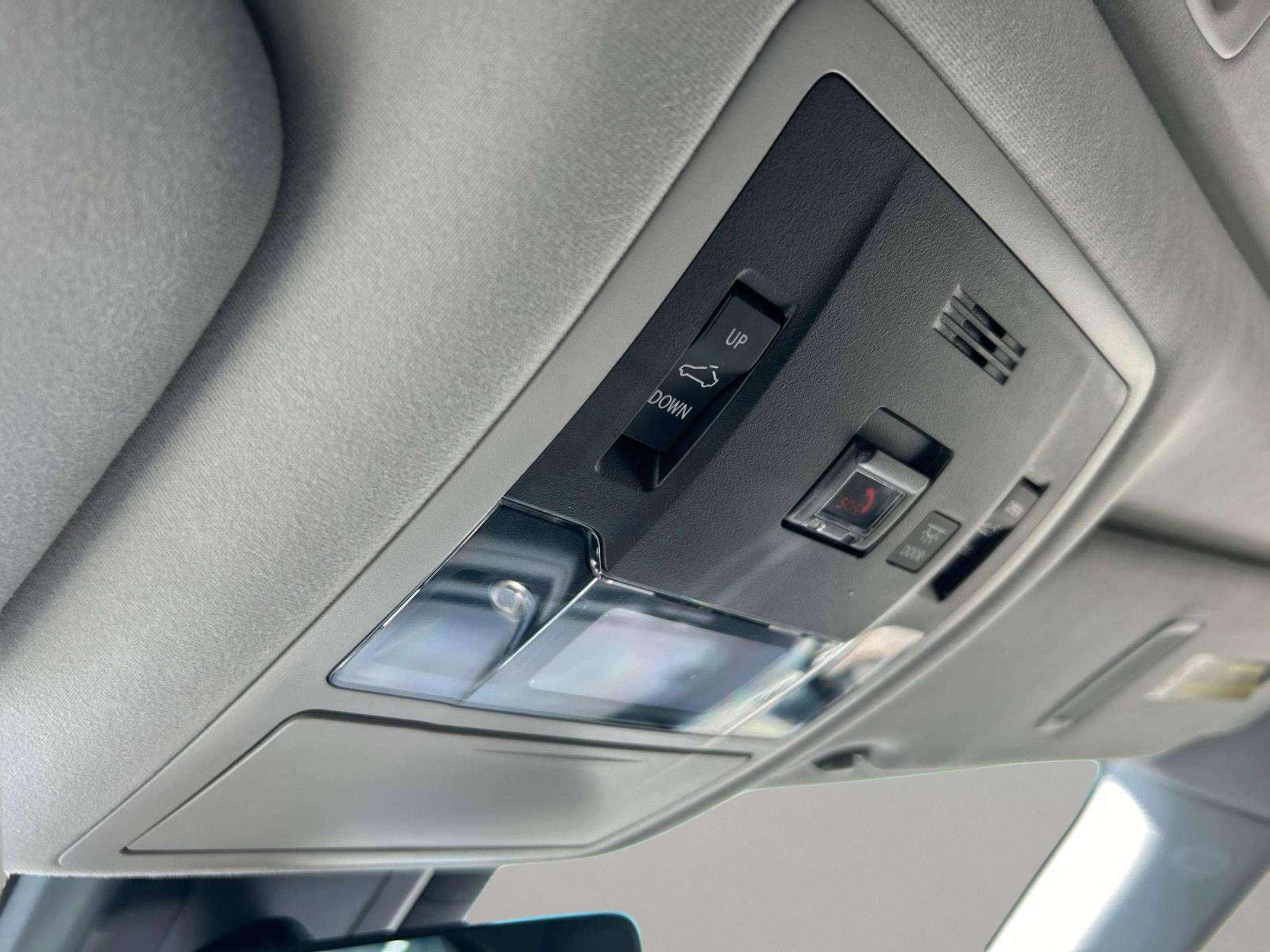 2022 Lexus RX 350 photo 35