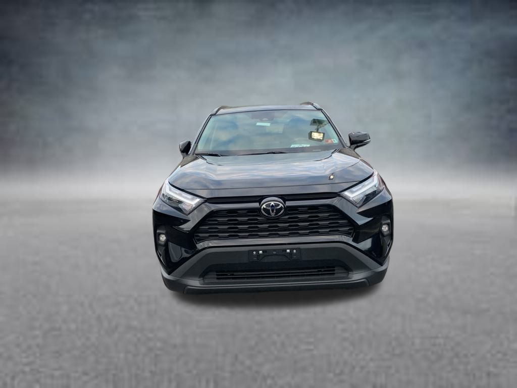 2024 Toyota RAV4 XLE Premium photo 7