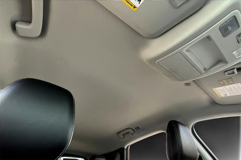 2022 Ford Escape SEL photo 22