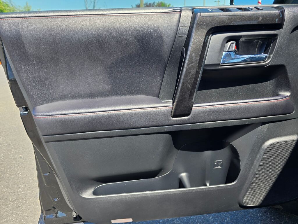 2021 Toyota 4Runner TRD Off-Road Premium photo 18