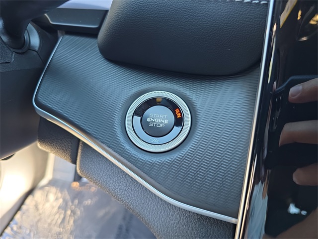 2025 Jeep Grand Cherokee Laredo X photo 25
