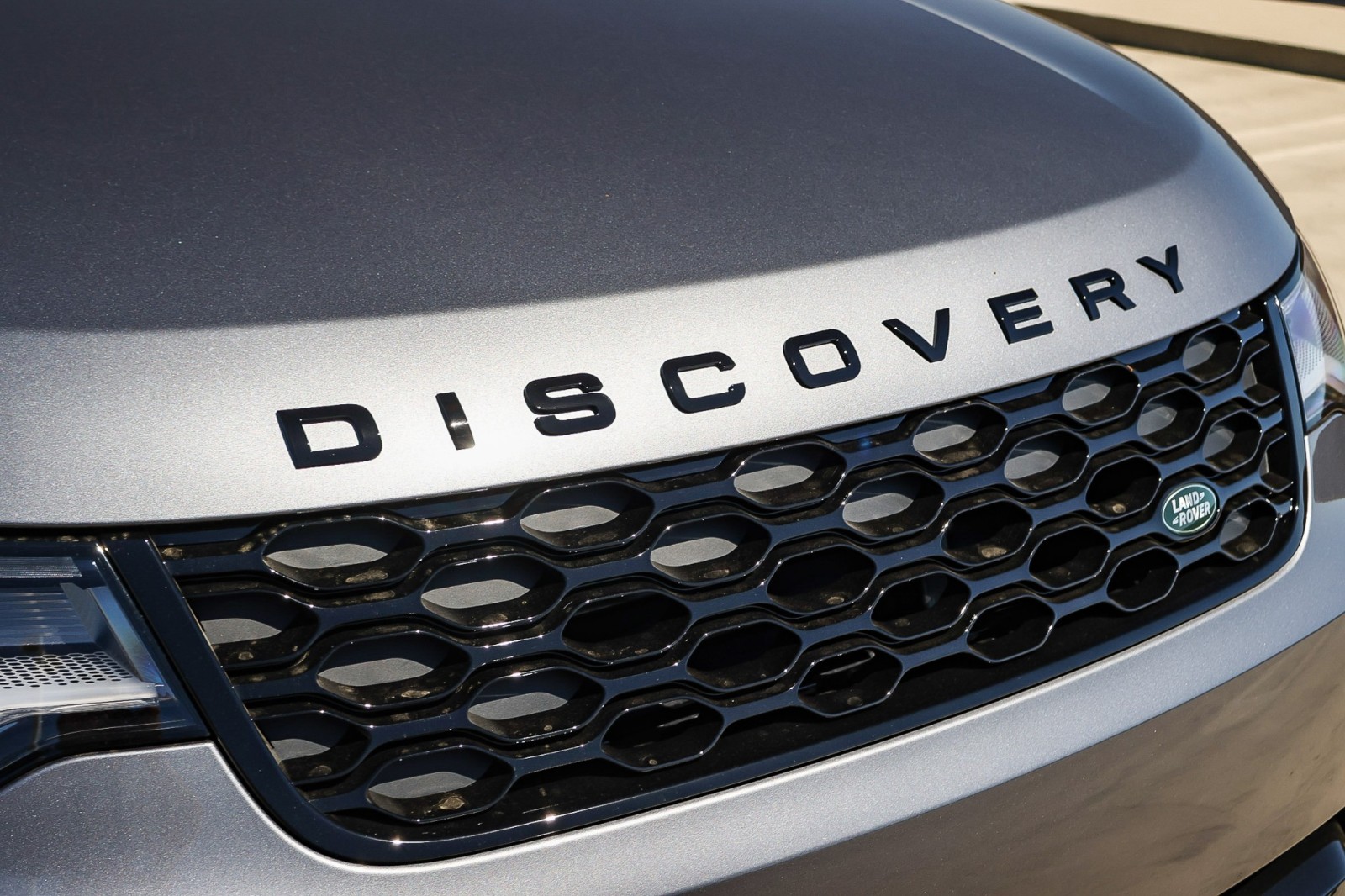 2025 Land Rover Discovery SE photo 6
