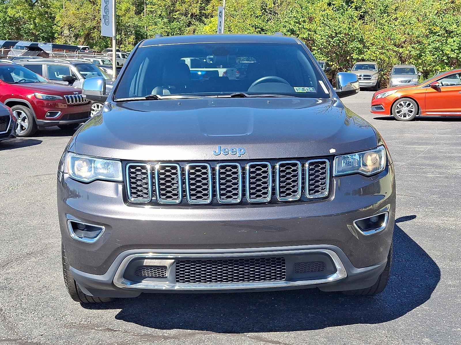 2017 Jeep Grand Cherokee Limited photo 2