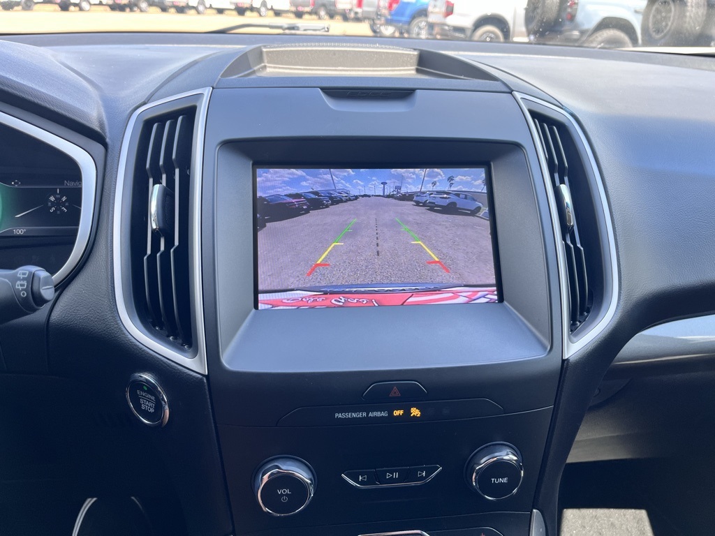 2020 Ford Edge SEL photo 12
