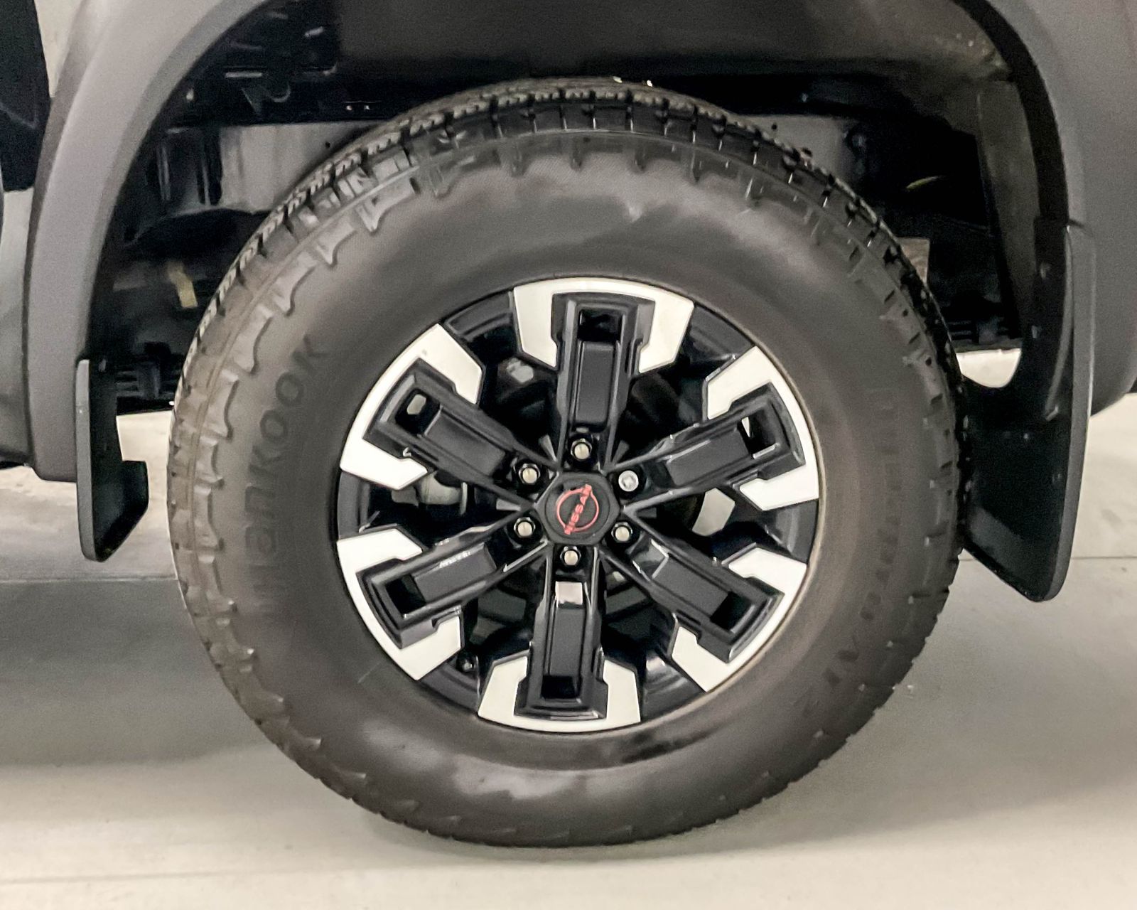 2023 Nissan Frontier PRO-4X photo 22