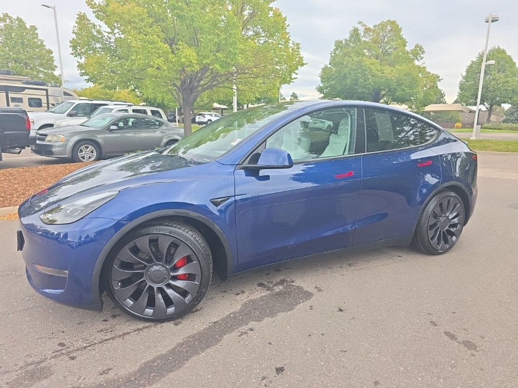 2023 Tesla Model Y Performance photo 2