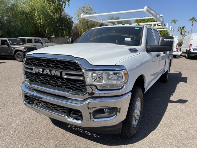 2024 Ram 3500 Tradesman photo 4