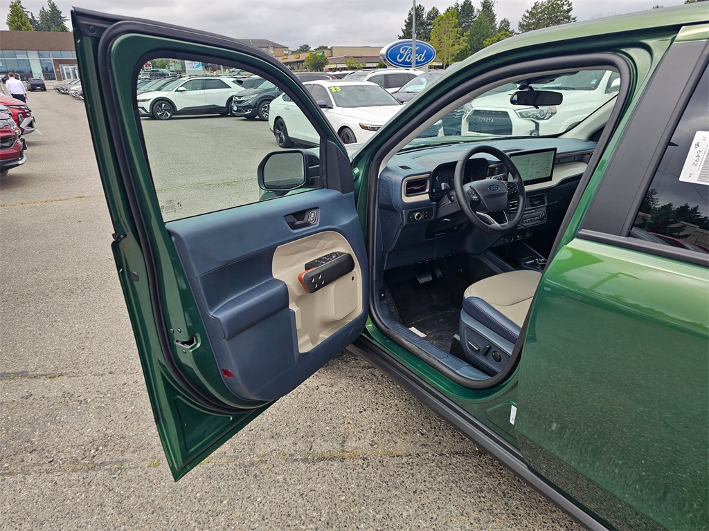 2025 Ford Maverick Lariat photo 18
