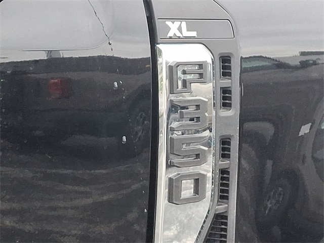 2025 Ford F-350 XL photo 7