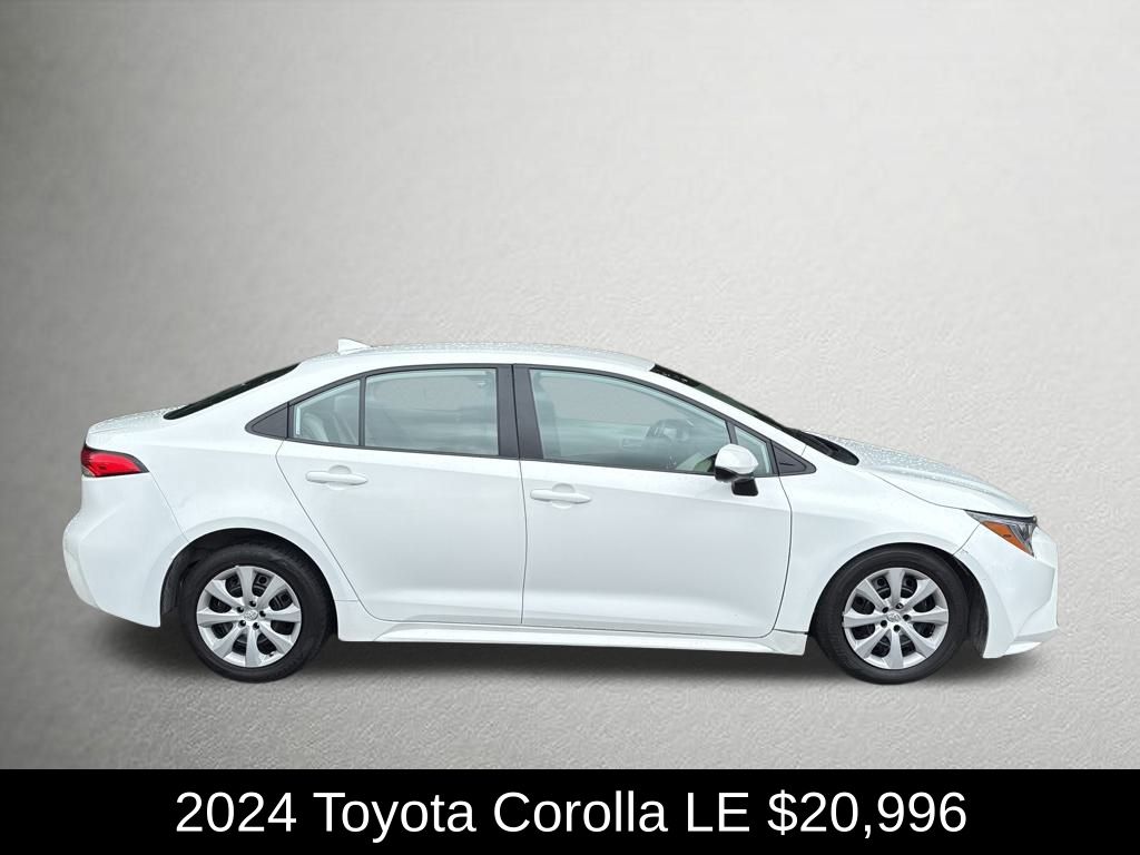 2024 Toyota Corolla LE photo 2