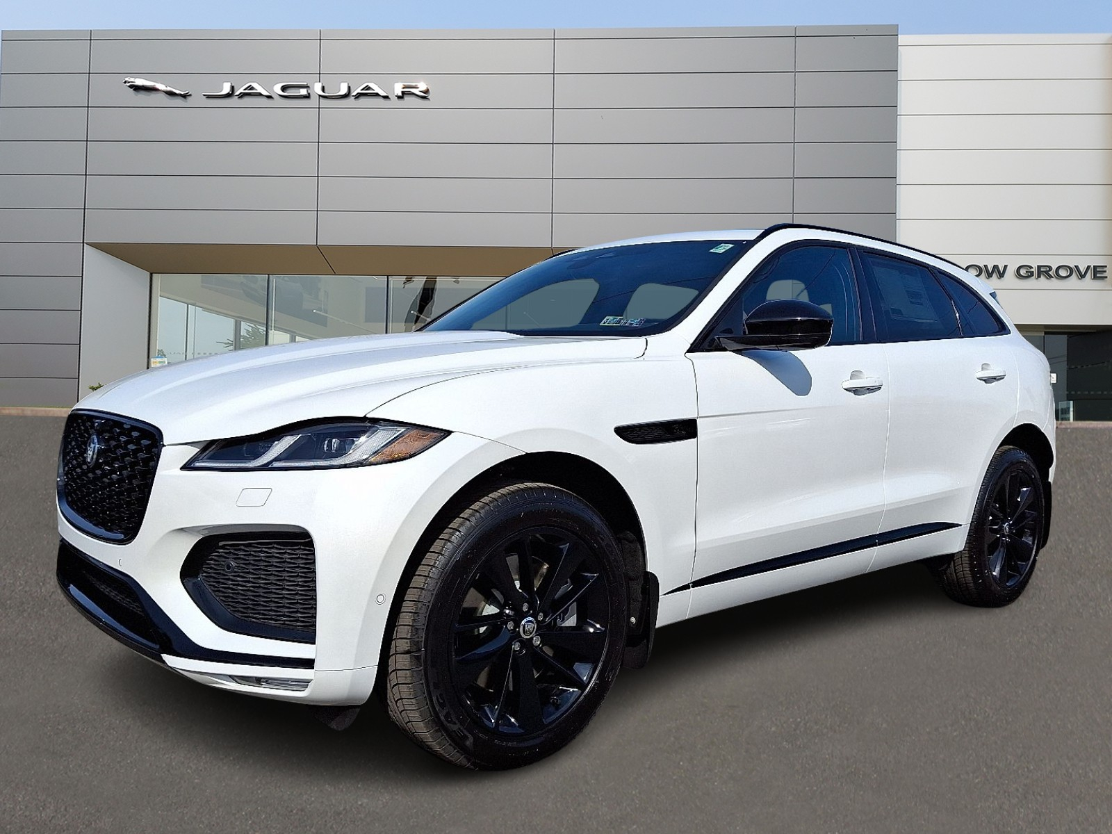 2026 Jaguar F-Pace R-Dynamic S's photo