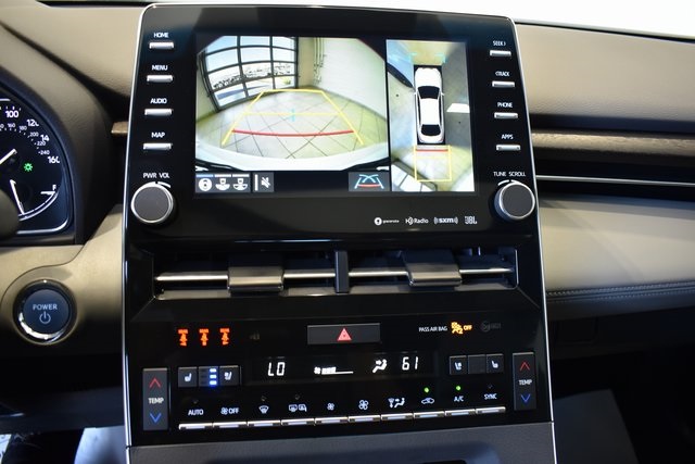 2020 Toyota Avalon Hybrid Limited photo 20