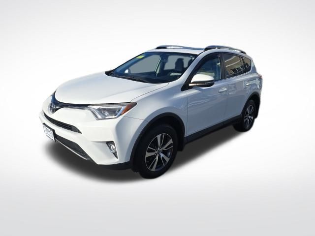 2016 Toyota RAV4 XLE photo 3