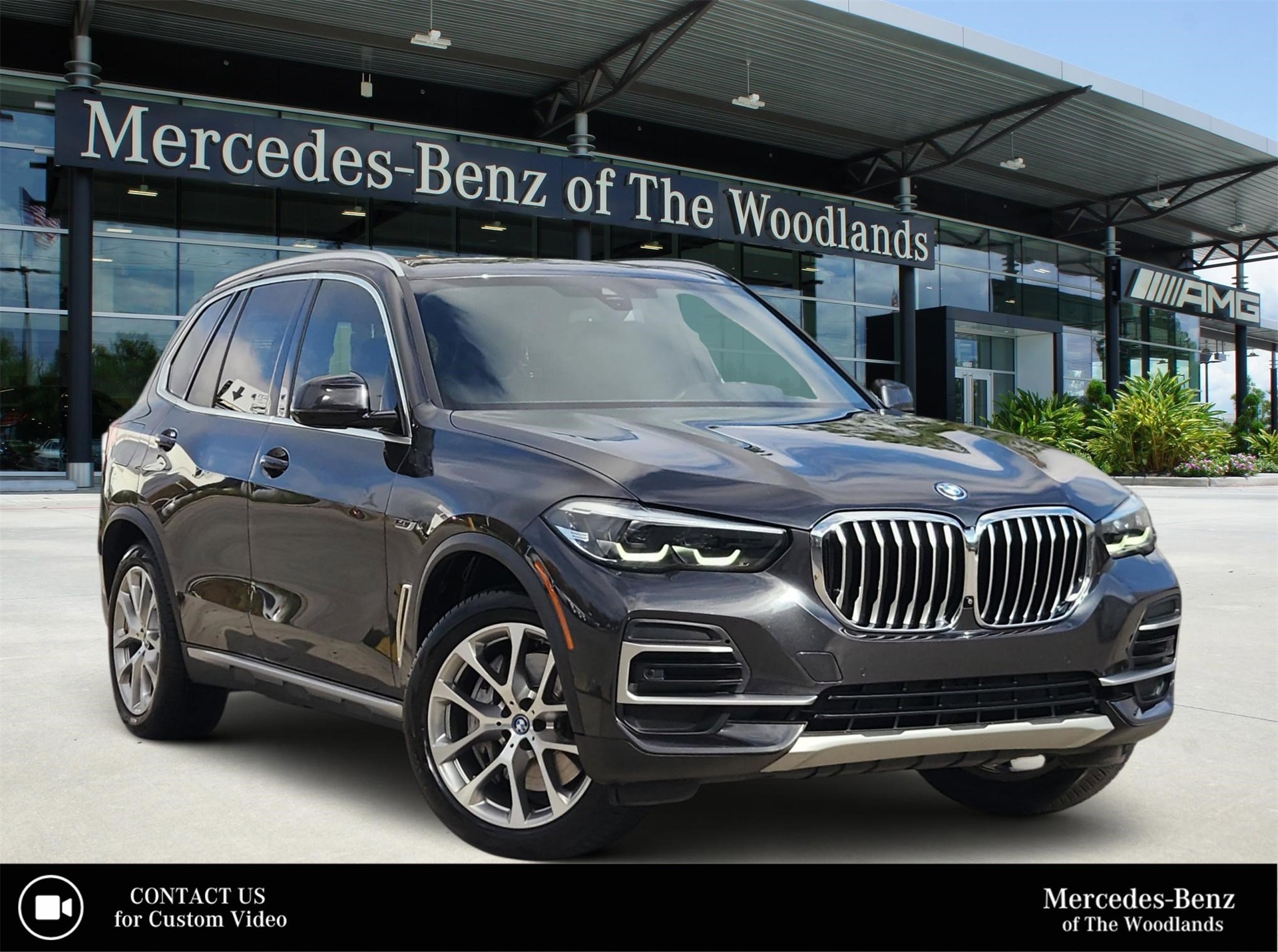 2022 BMW X5 45e's photo