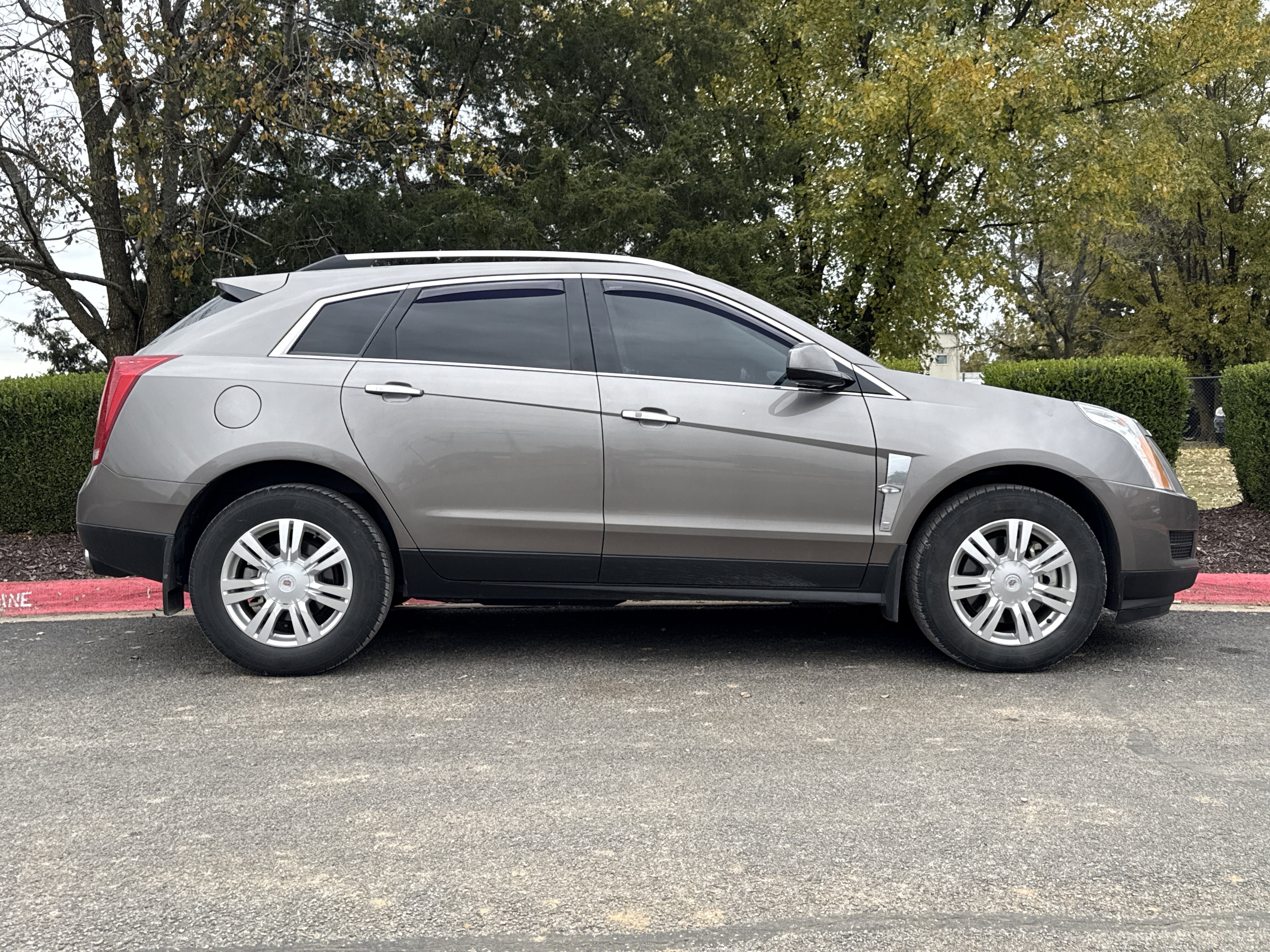 Used 2012 Cadillac SRX Luxury Collection with VIN 3GYFNAE39CS508141 for sale in Bentonville, AR