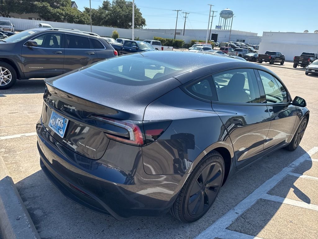 2024 Tesla Model 3 photo 5