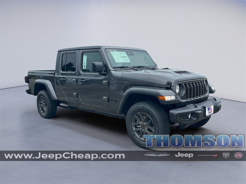 2025 Jeep Gladiator Sport S's photo