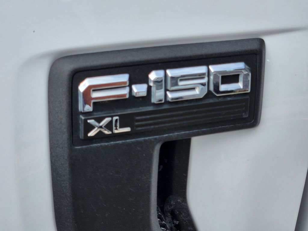 2022 Ford F-150 XL photo 22