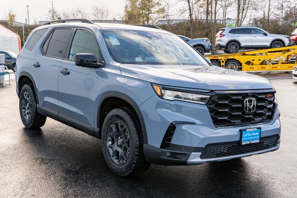 2025 Honda Pilot TrailSport photo 4