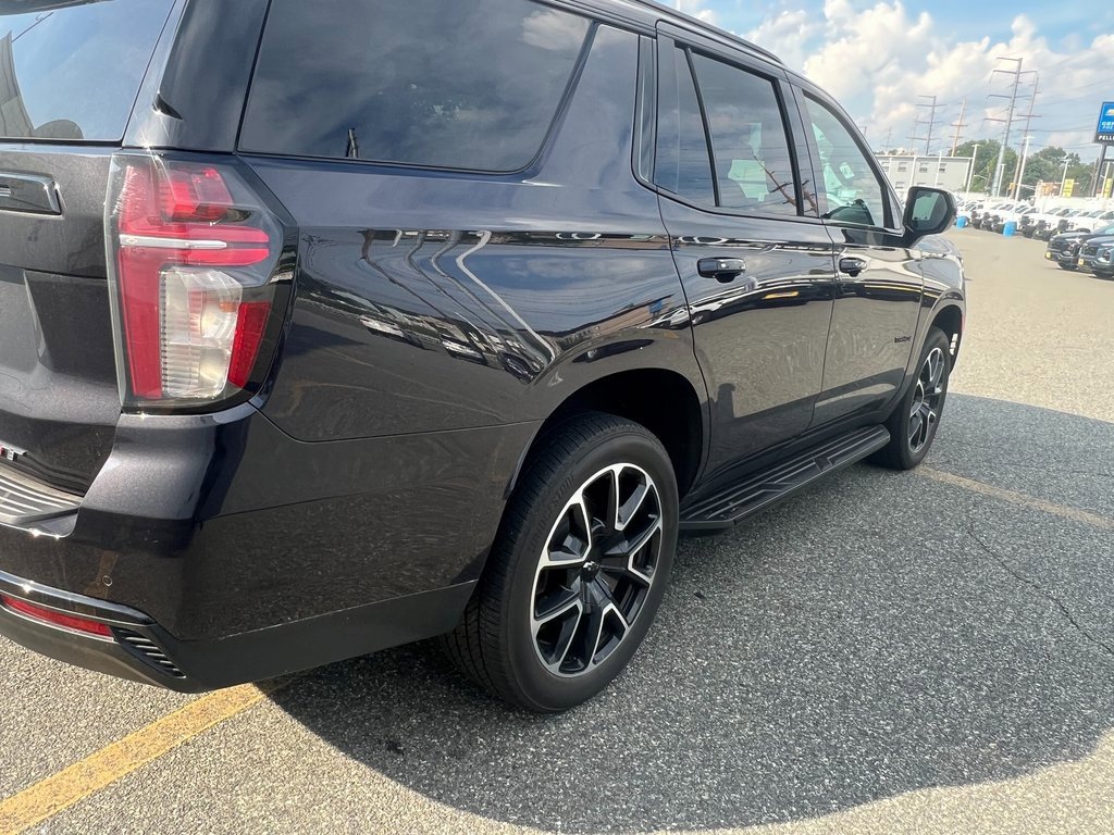 2023 Chevrolet Tahoe RST photo 2