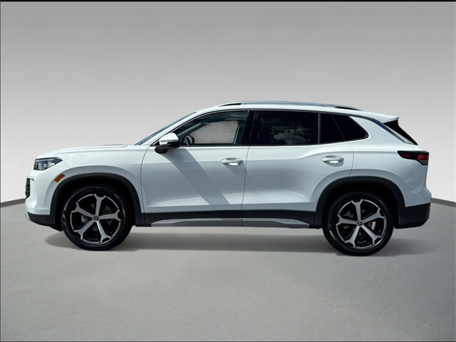 2025 Volkswagen Tiguan SE photo 2