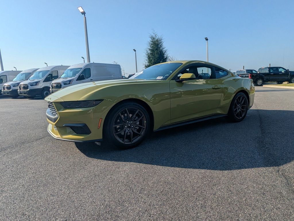 2025 Ford Mustang EcoBoost Premium photo 8