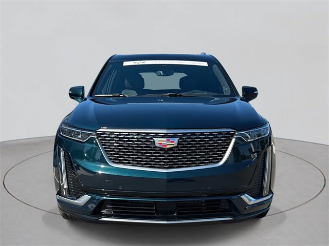 2025 Cadillac XT6 Premium Luxury photo 2