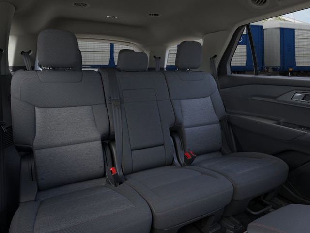 2025 Ford Explorer photo 9