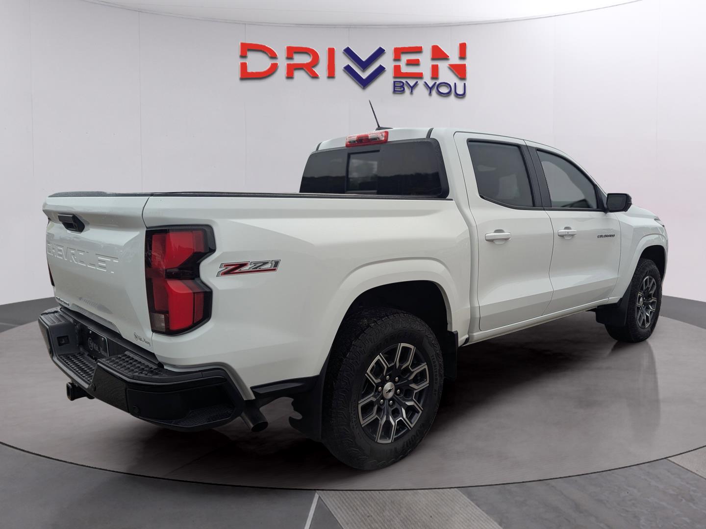 2024 Chevrolet Colorado Z71 photo 4