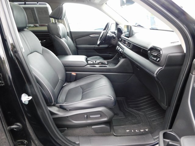 2023 Honda Pilot Elite photo 17