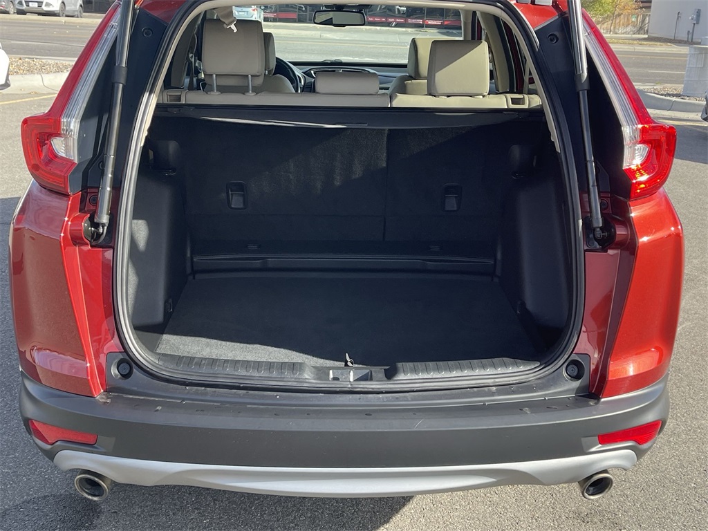 2018 Honda CR-V Touring photo 4
