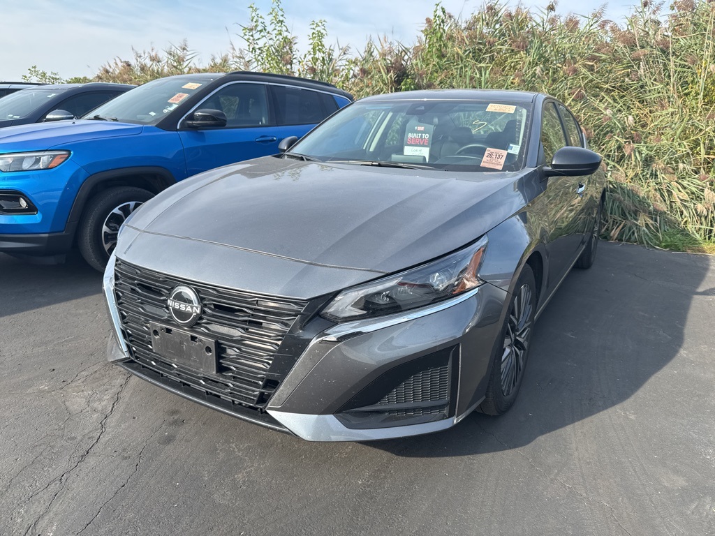 2024 Nissan Altima 2.5 SV photo 3