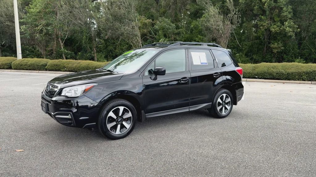 2018 Subaru Forester 2.5i Premium photo 4