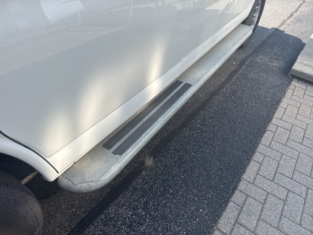 2023 Chevrolet Express 2500 Work Van photo 4