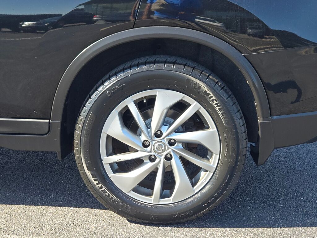 2014 Nissan Rogue SL photo 12