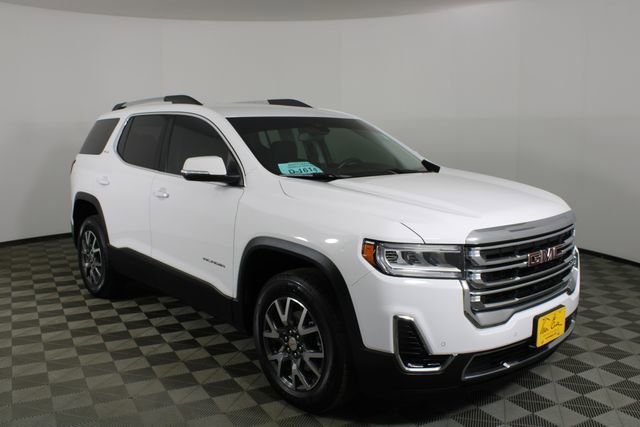 2023 GMC Acadia SLE's photo