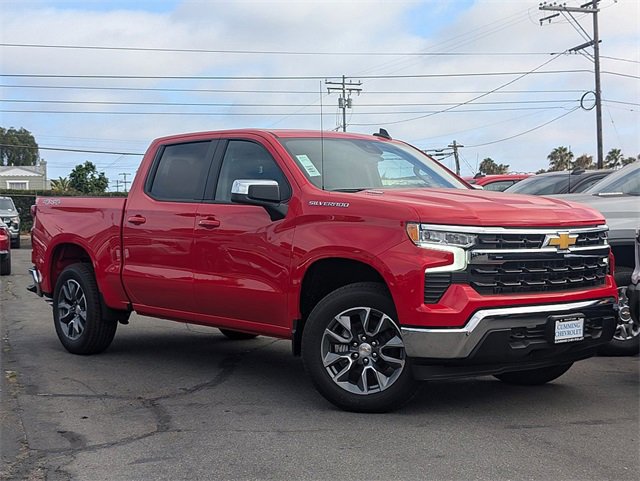 2025 Chevrolet Silverado 1500 LT photo 2