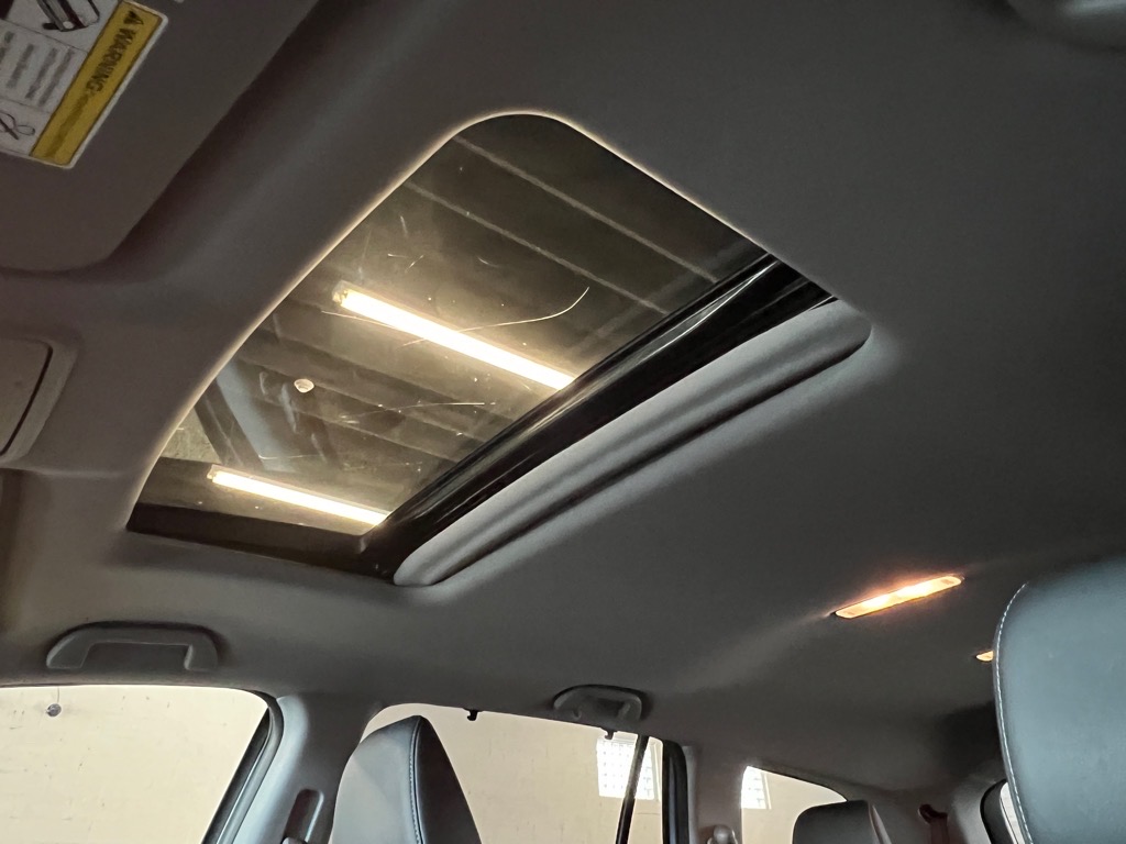 2022 Honda Pilot Black Edition photo 18