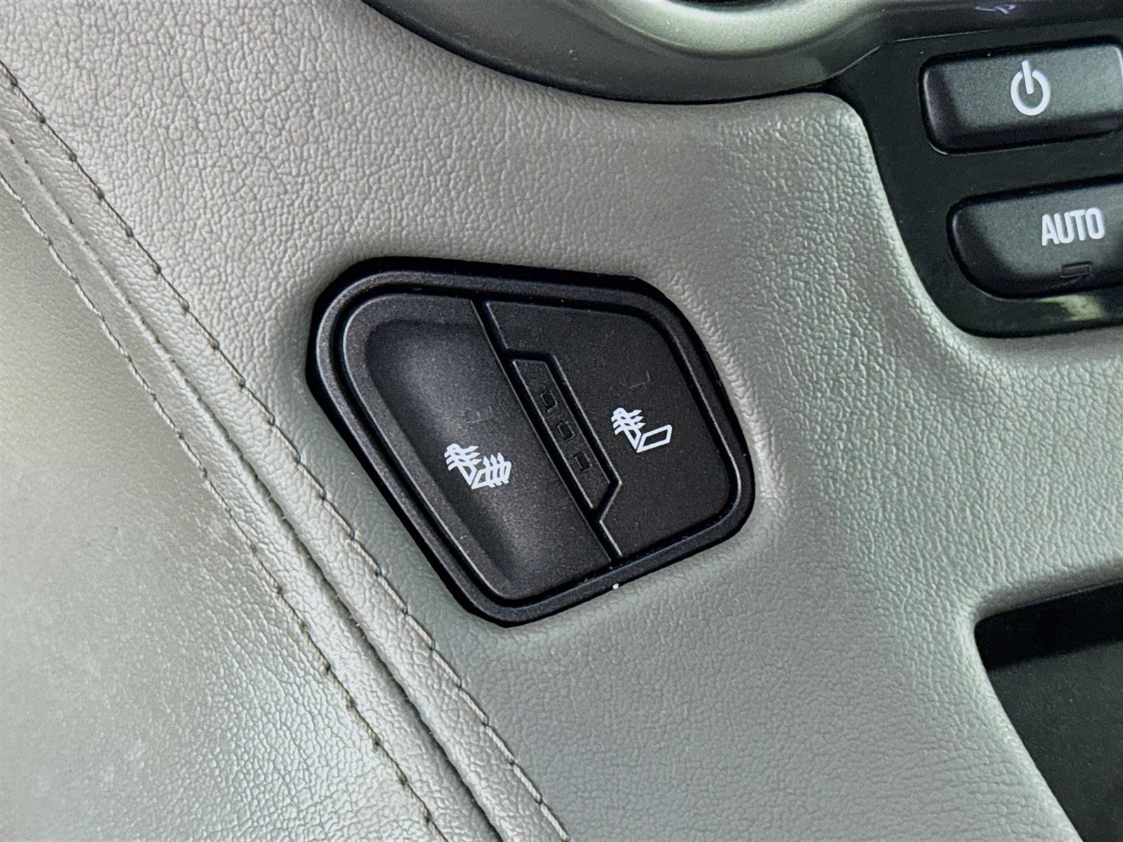 2016 Chevrolet Tahoe LT photo 18