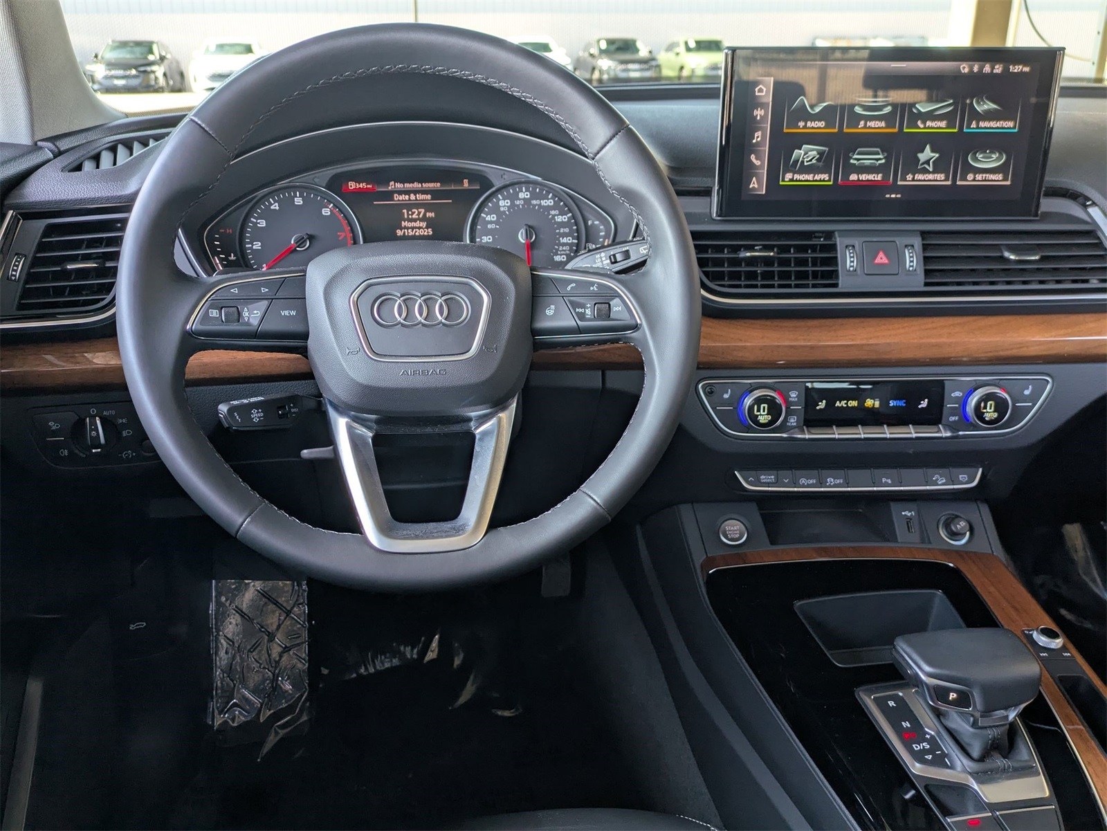 2023 Audi Q5 45 S line Premium photo 5