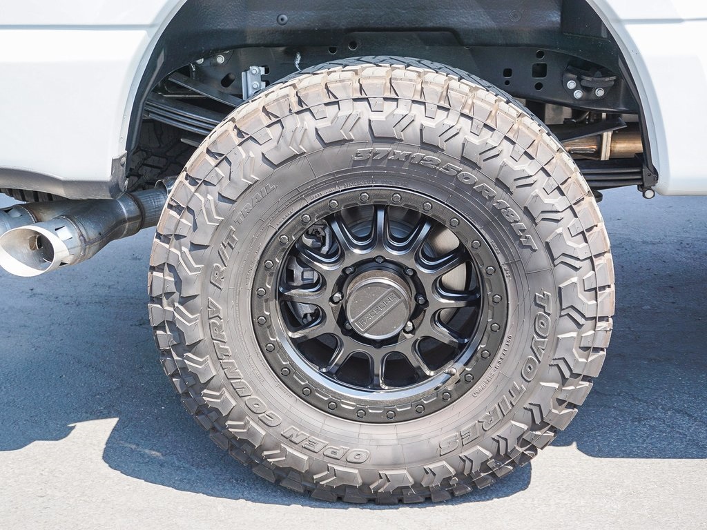 2025 Ford F-250 photo 9