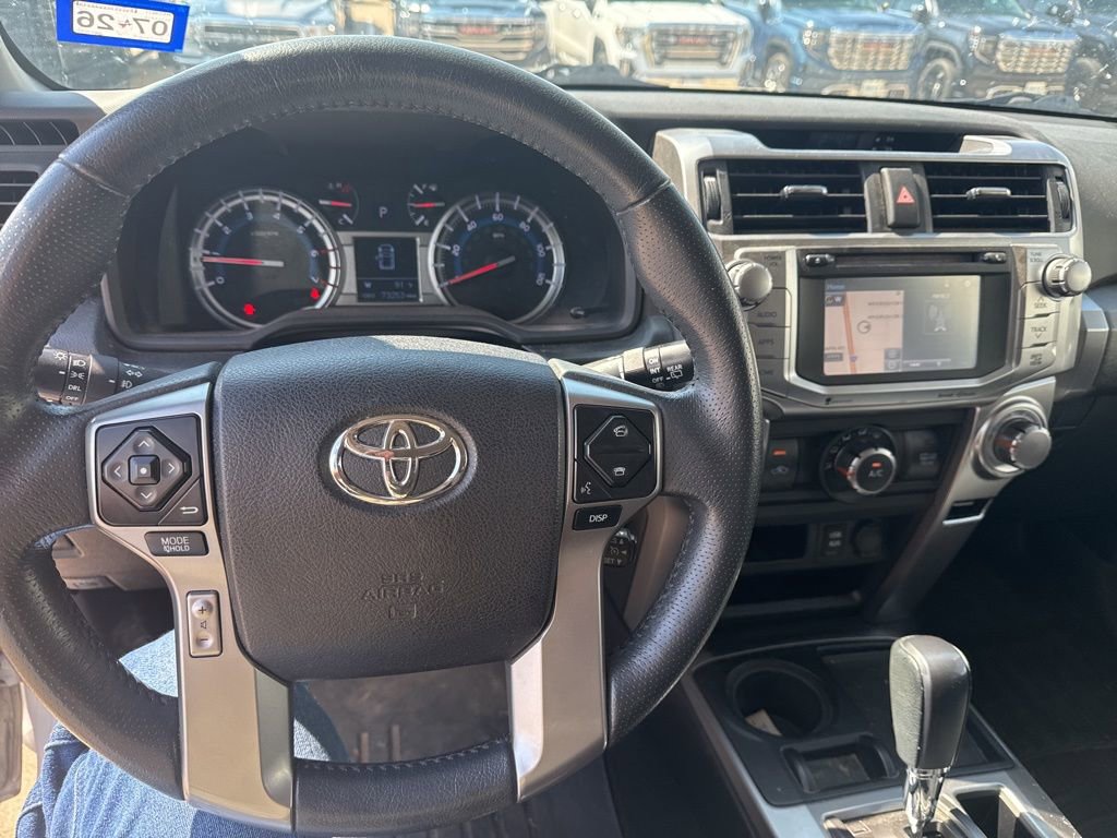 2016 Toyota 4Runner SR5 photo 14