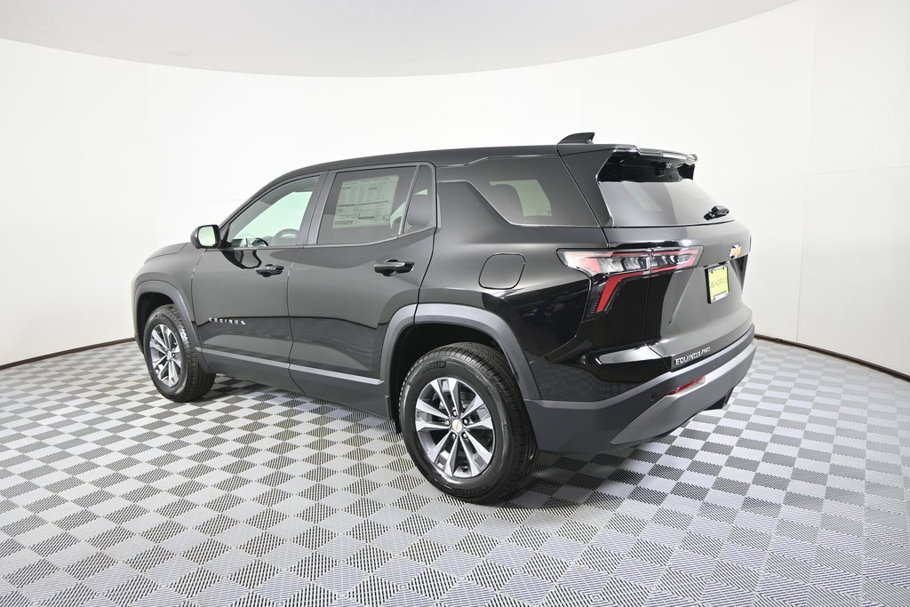 2026 Chevrolet Equinox LT photo 4